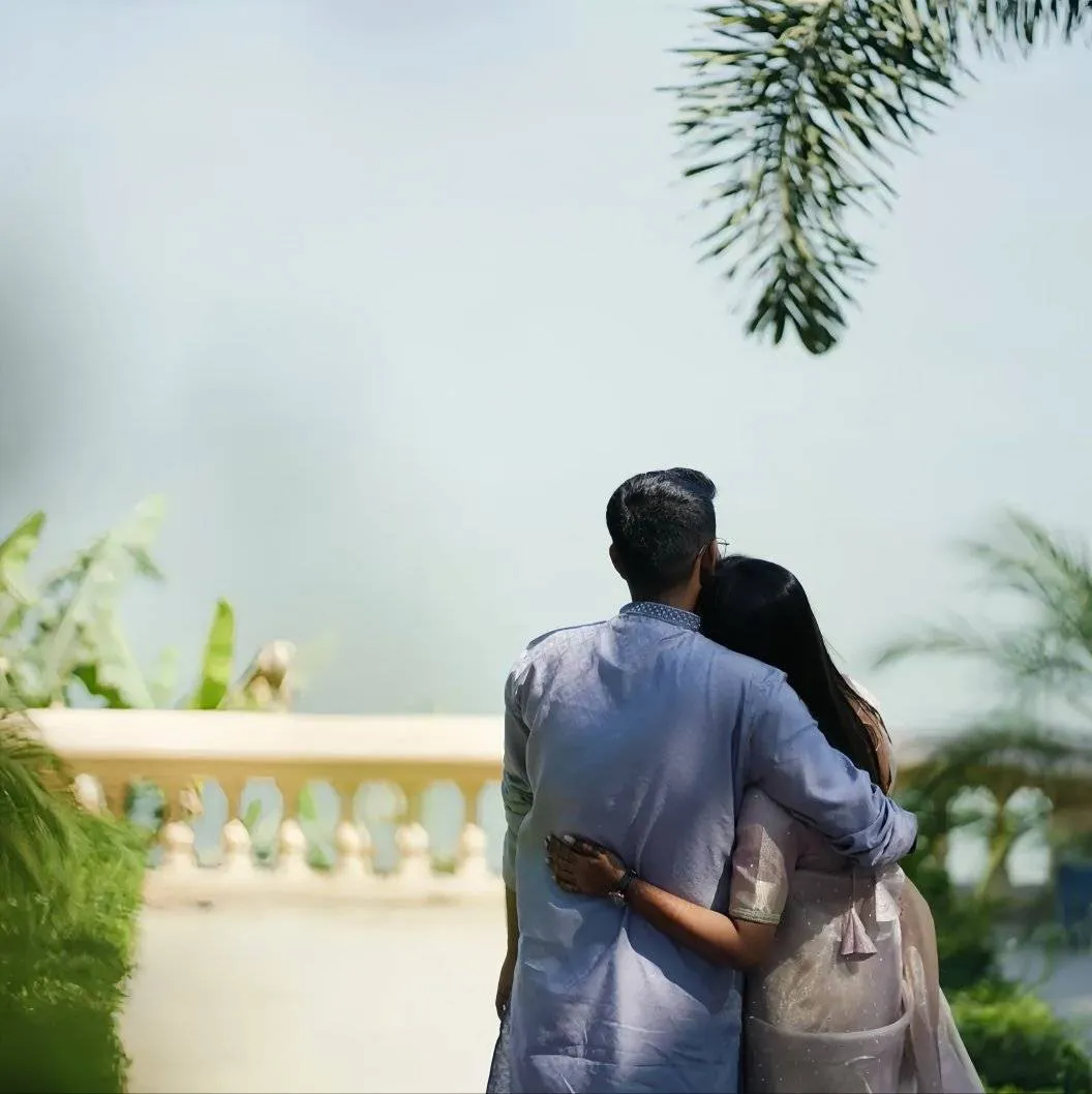 যখন তুমি ফিরে তাকাবে